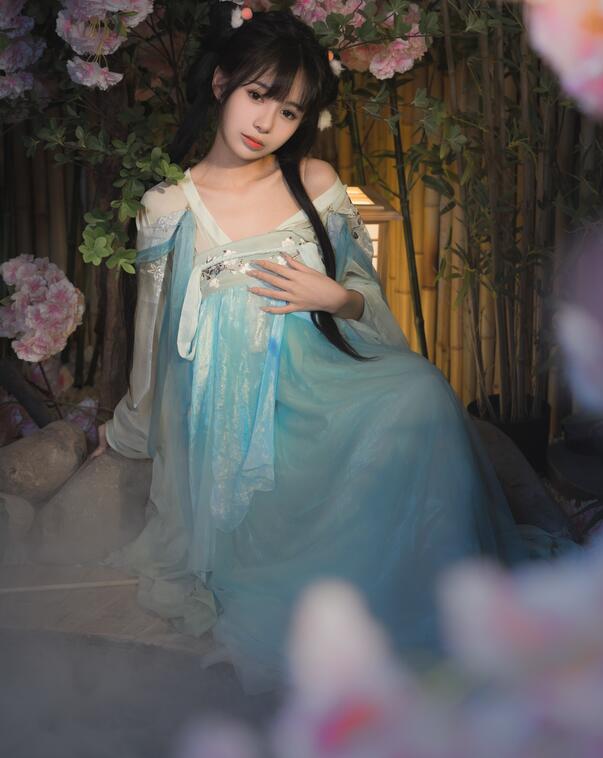 男女多P混交群體交亂A片