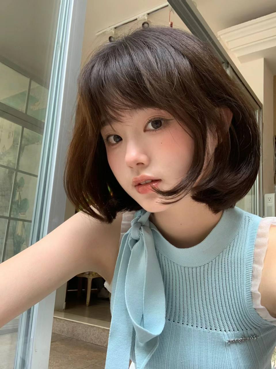 風韻饑渴的中年富婆偷人視頻