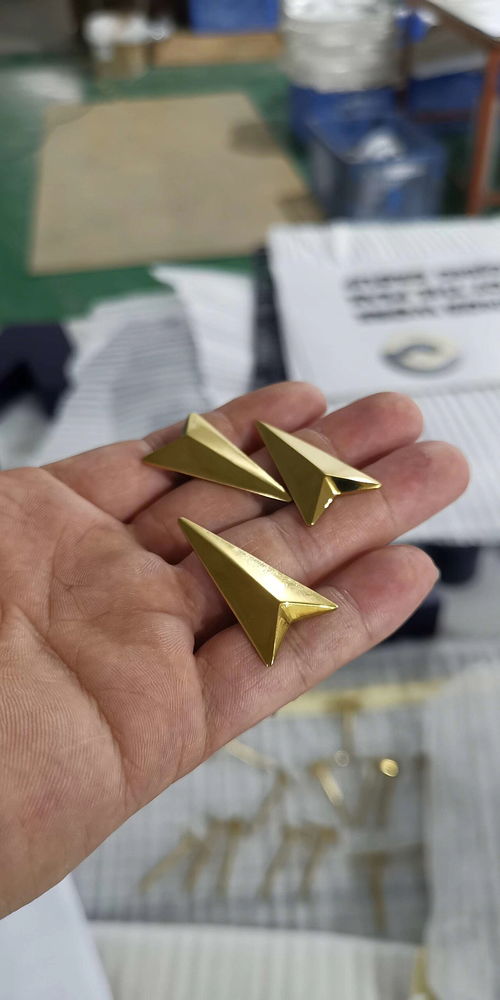 標識發光字門頭招牌設計及制作 廣告設計中的視覺焦點